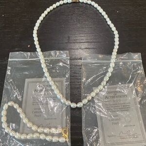 Elegant Pearl Necklace and Bracelet Set